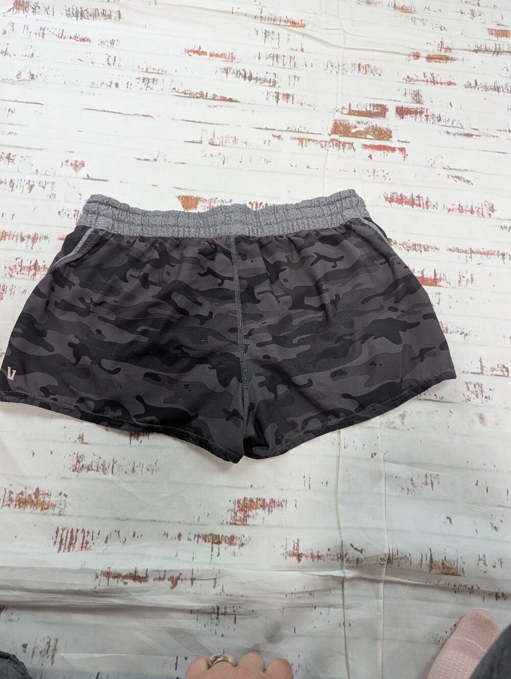 Vouri Clementine Camo Shorts - Picture 4 of 12